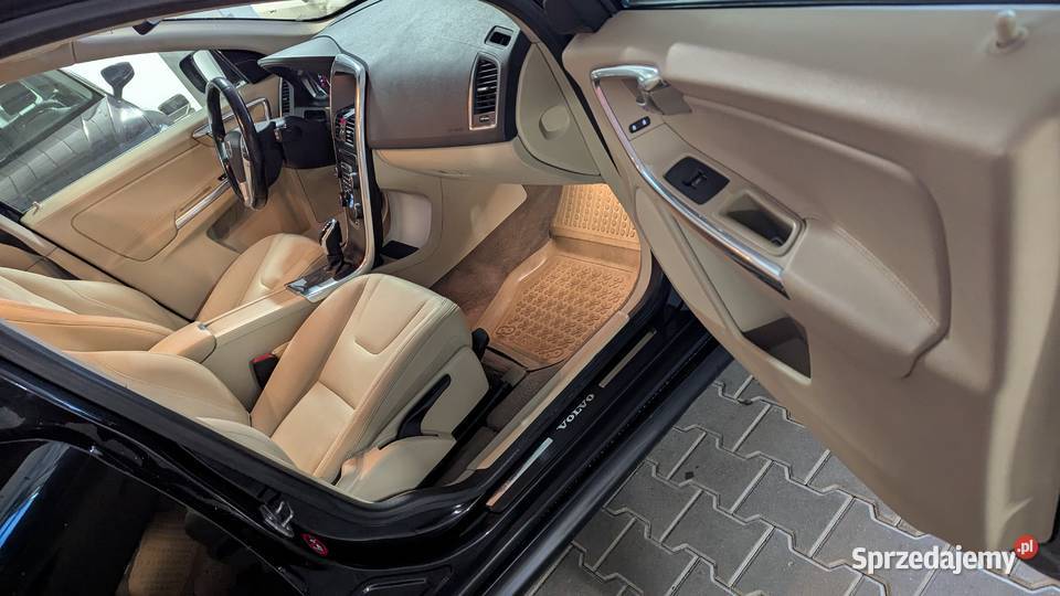 Volvo XC60 LIFT 20 163 D4 Serwisowane w VOLVO Łódź sprzedam