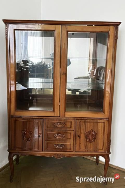 Witryna z PRL w stylu rumuńskim Proszowice