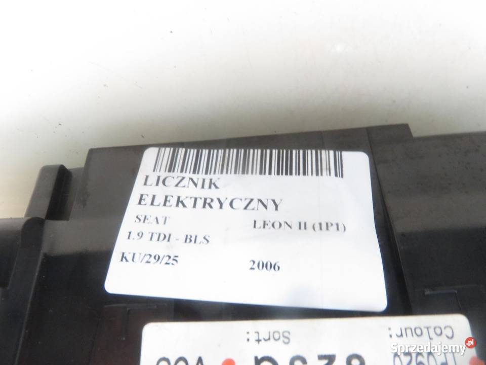 LICZNIK SEAT LEON II 1P1 19 TDI 1P0920823G