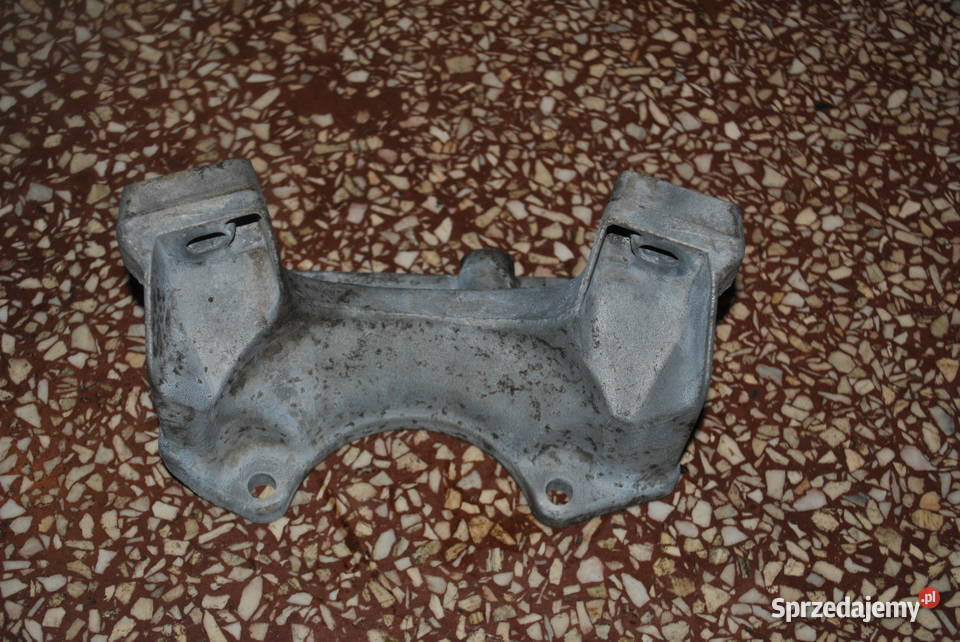 Wspornik skrzyni biegów BMW E60 E61 E63 E64 Układ napędowy Poręba