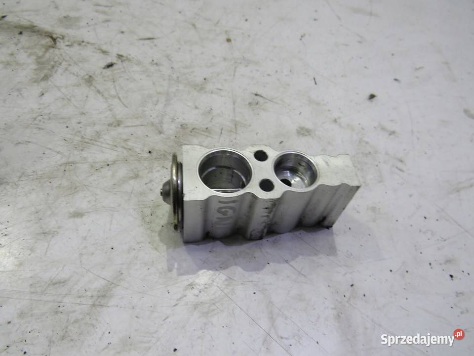 ZAWÓR ROZPRĘŻNY KLIMATYZACJI SUZUKI IGNIS III