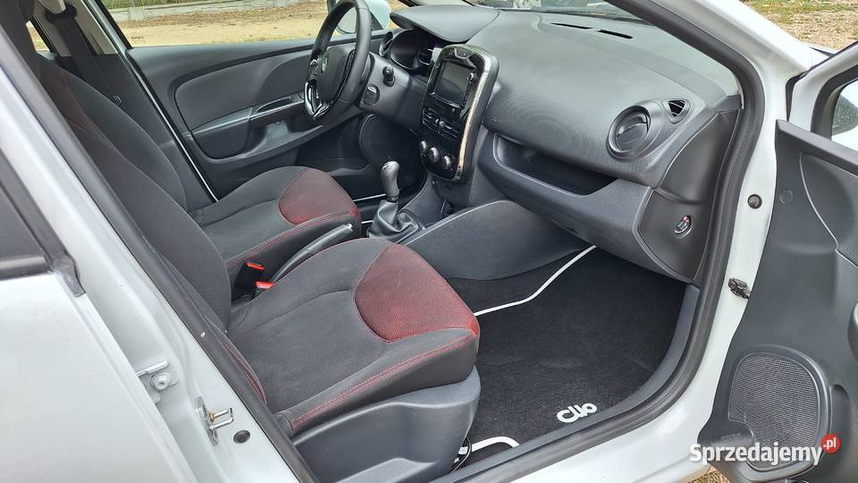 Renault clio 12 73 Zwykły silnik serwis nawigac 133000km Clio Wanaty
