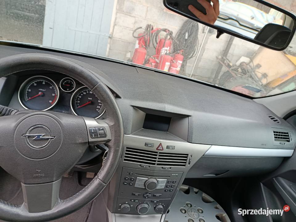 Opel Astra 19 CDTI 2005 r dawca części Szklarka Myślniewska