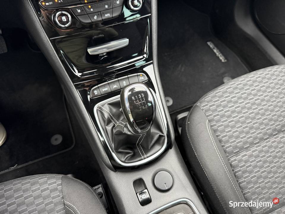 Opel Astra 14 BENZYNA Nawigacja Kamera Ledy światła LED sprzedam