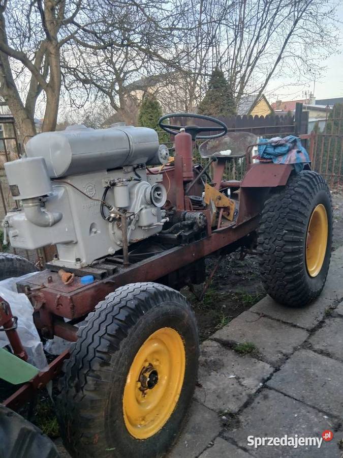 Ciagnik sam Końskie