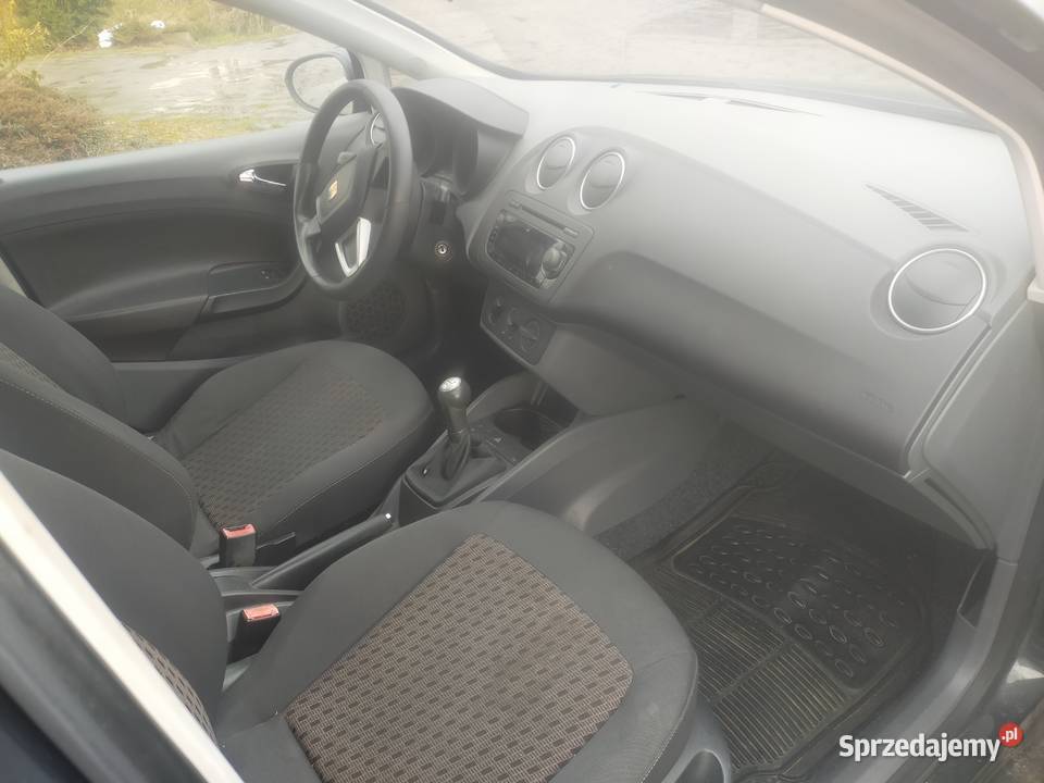 seat ibiza 1200 benzyna 2009r ekonomiczny stan b Nysa sprzedam