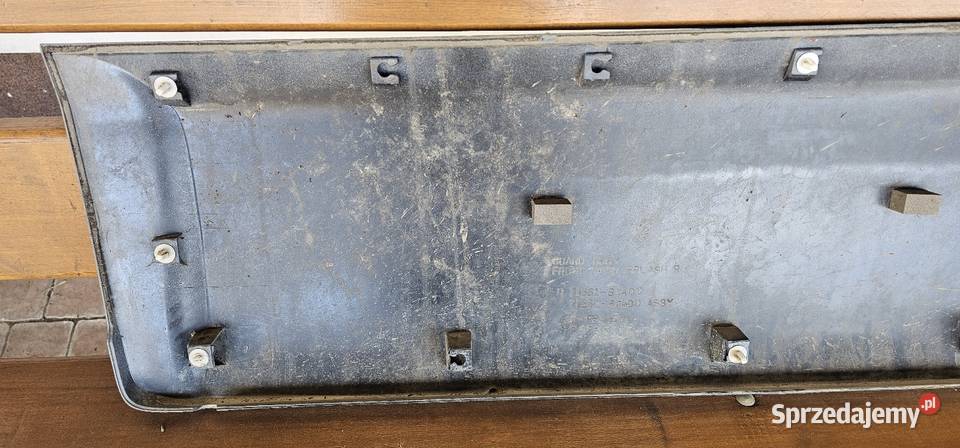 Suzuki Jimmy listwa drzwi prawa Mielec