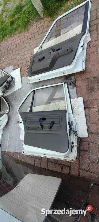 BMW E30 Brązowe szyby komplet Sedan 4d wąska Częstochowa sprzedam