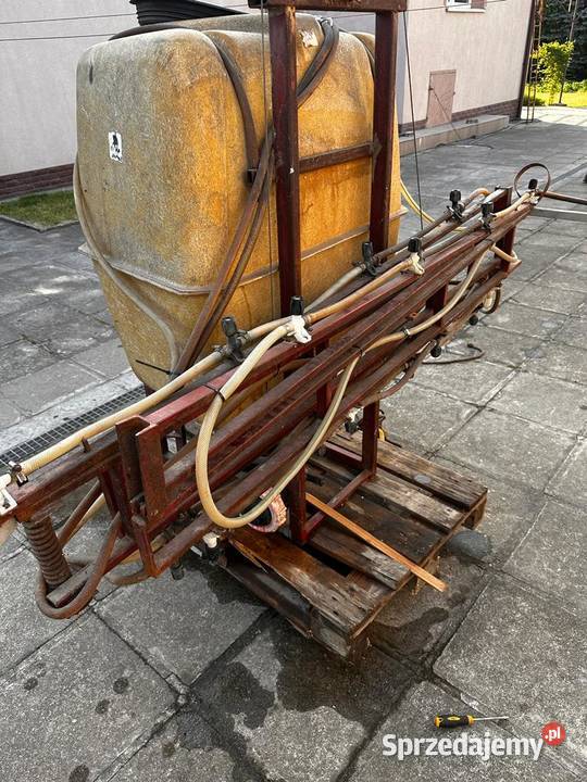 Opryskiwacz 300400l wałek belka 11m 101m Kruszwica