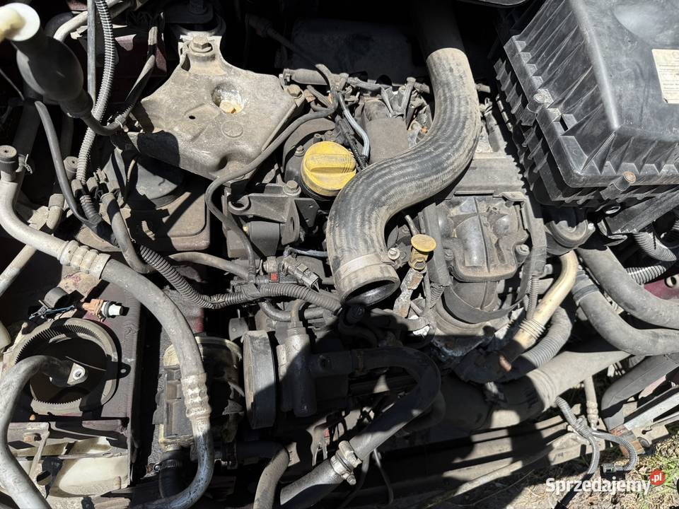 Kompletny silnik 25dci Opel vivaro trafic stan Radzionków