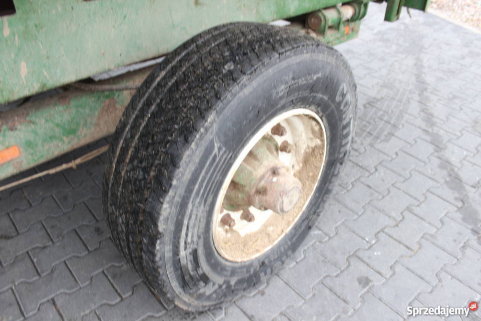 Wóz paszowy Kennan 175 BH Hodowla zwierząt Sokoły