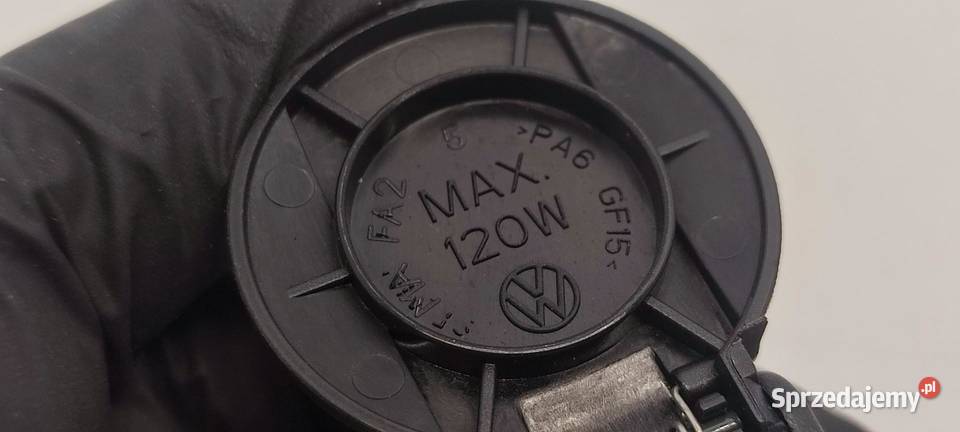 SKODA KAROQ GNIAZDO ZAPALNICZKI