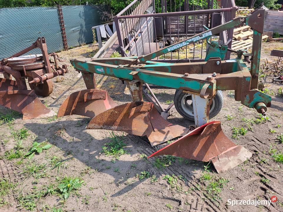 Pług 3 skibowy u 170