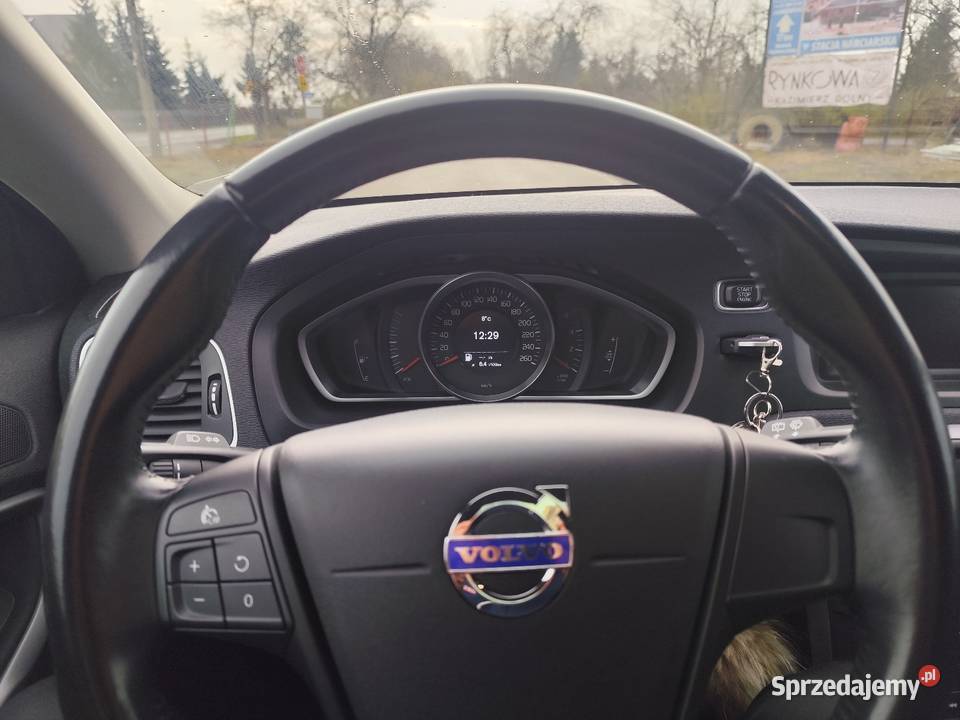 Sprzedam Hatchback V40 Puławy