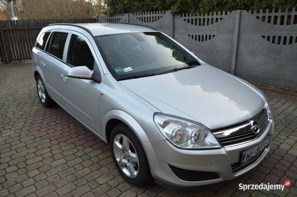 Opel Astra H Kombi 17 110 2008r Super Stan klimatyzacja Radom