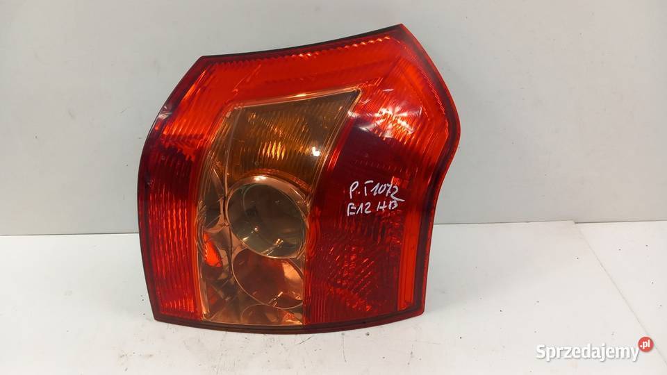 TOYOTA COROLLA E12 HB LAMPA TYŁ PRAWA osobowe Światła stop Zbierkowo sprzedam