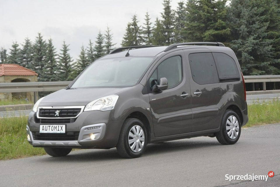 Peugeot Partner 12Turbo nawi Car Play serwisie Zarejestrowany w Polsce Sędziszów Małopolski