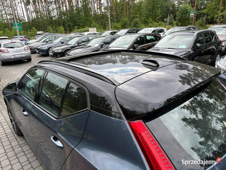 Volvo XC 40 20 benzyna RDesign Panorama Kamery kurtyny powietrzne Lipówki