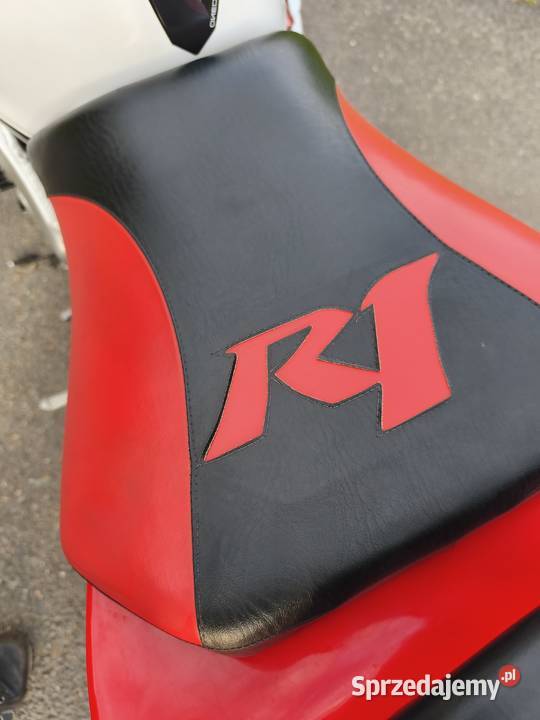 Okazja Yamaha r1 rn04 przygotowana do sezonu zarejestrowany w Polsce