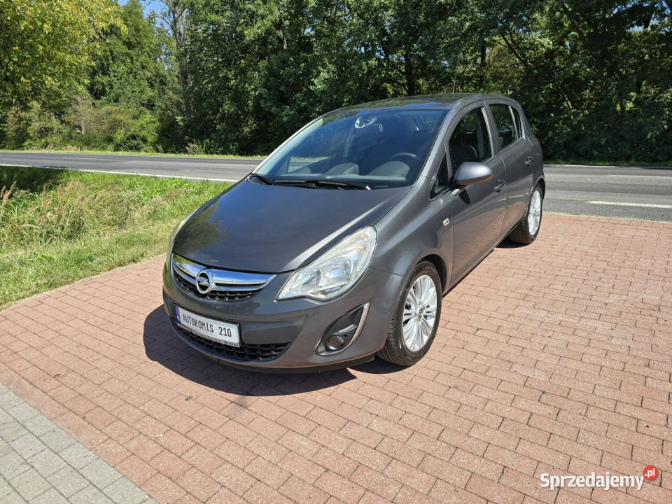 Opel Corsa Opel Corsa 14 benzynka 5 drzwi z komputer pokładowy