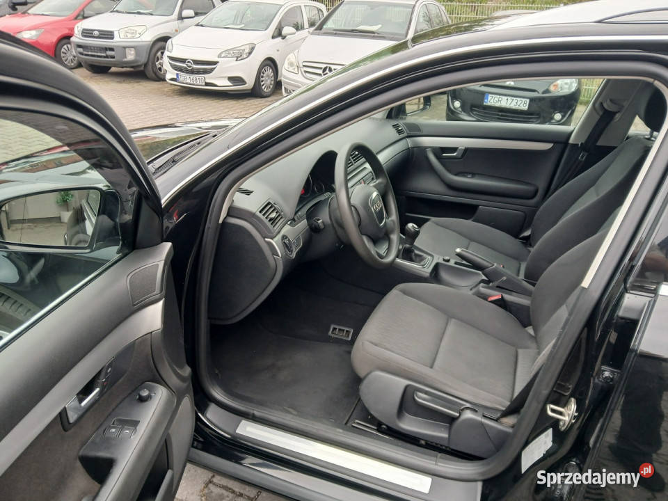 Audi A4 Avant 16MPI klimatronik alufelgi Gryfino sprzedam