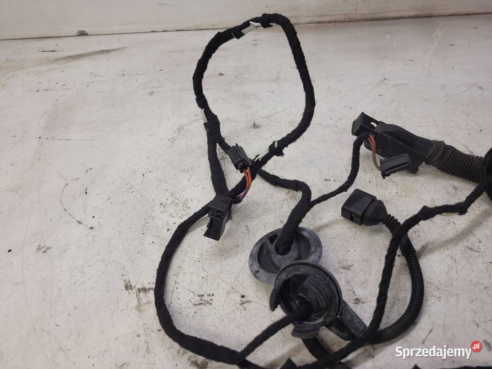 WIĄZKA DRZWI LEWY PRZÓD AUDI Q5 8R0971029M Materiały instalacyjne