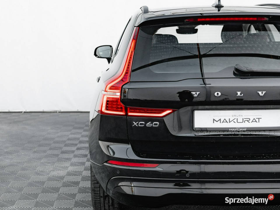 Volvo XC 60 DW8TM28B4 B ESSENTIAL Czcof LED 2 wielofunkcyjna kierownica pomorskie