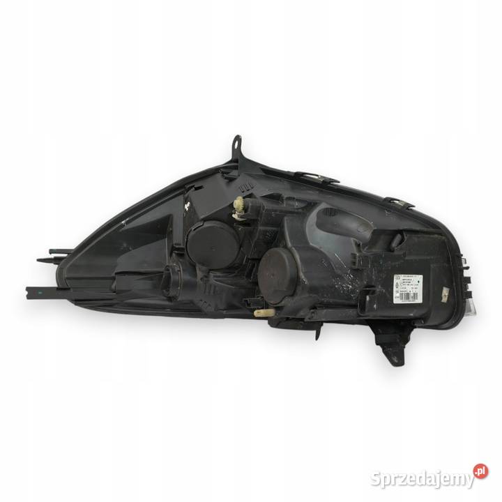 LAMPA PRAWA Renault Clio IV 20122016 prawy przód osobowe Chełm
