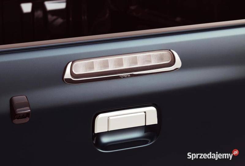 TOYOTA Hilux Ramka lampki stopu chrom PZ0490K016 Kąty Wrocławskie