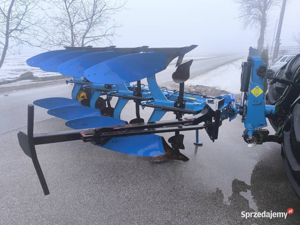 Pług 4 skibowy obrotowy Overum CX Xcelior 45 Non Kutno