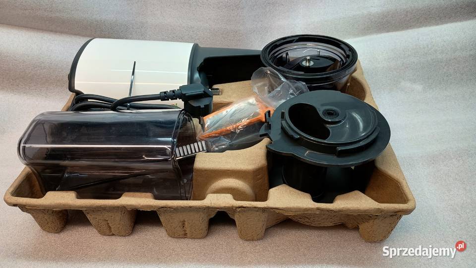 Wolnoobrotowa wyciskarka do soków KENWOOD AGD drobne sprzedam