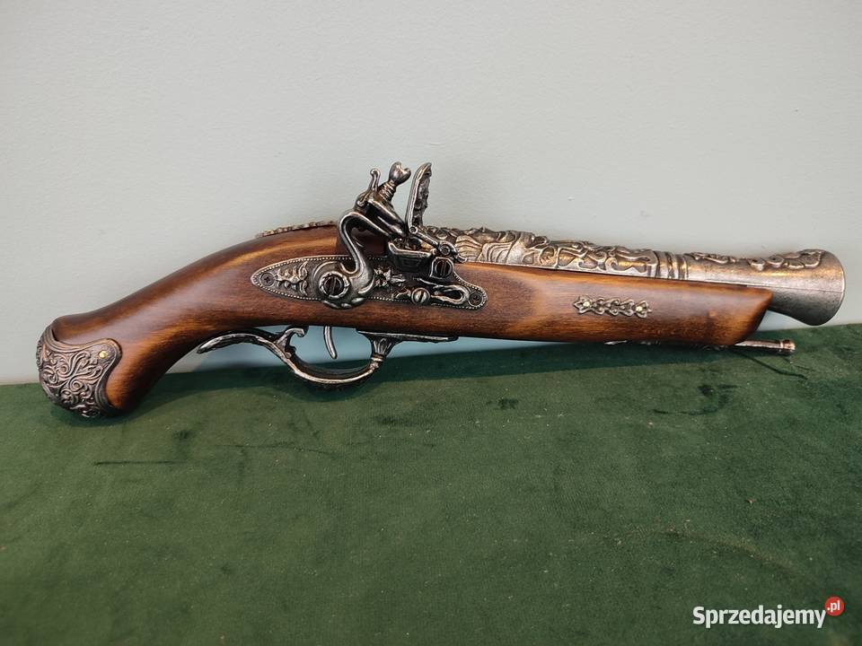 Piękna replika garłacza włoskiego z XVII wieku
