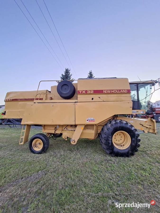 Kombajn Holland TX 32 hederu 45 m