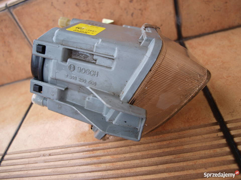 Opel Astra 1 Halogen prawy 1991 1997r soczewkowy