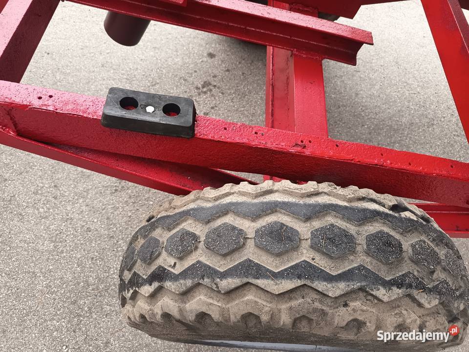 Przyczepa jedno osiowa wywroka przyczepa Maszyny rolnicze Magonie