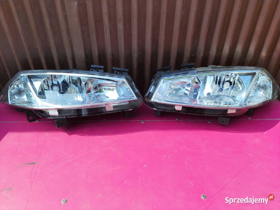 Renault Megane 0205 Lampy przednie komplet Pruszków sprzedam