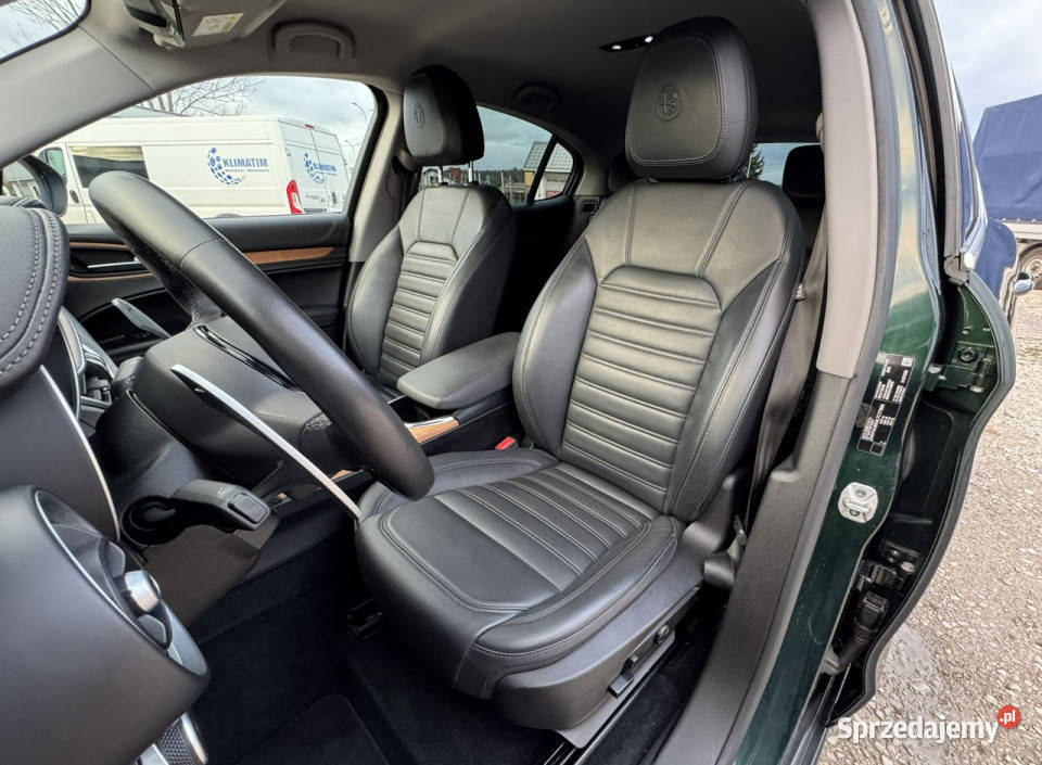 Alfa Romeo Stelvio Super 20 Turbo 16V 200 AT8Q4 Kielce