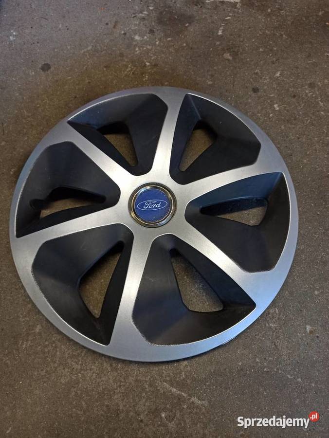 Kołpak 15 Ford Jestic Roco