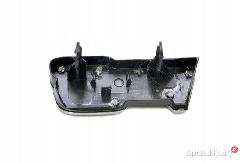 VOLVO S80 emblemat V8 na grill atrape 30764071 Motoryzacja sprzedam