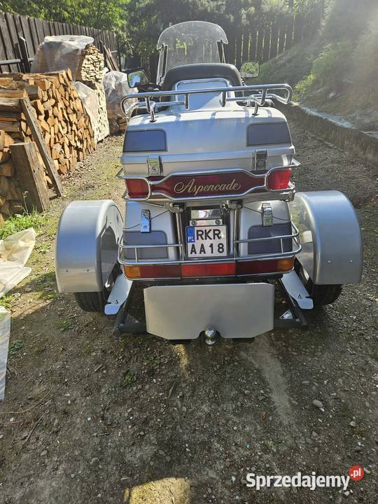 Honda GL1200 Honda GOLDWING trajka Rok produkcji 1987 Kraków