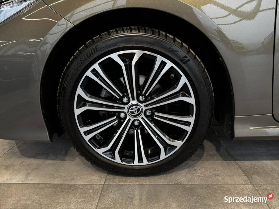 Toyota Corolla Executive 18 hybrid 122 CVT Myślenice