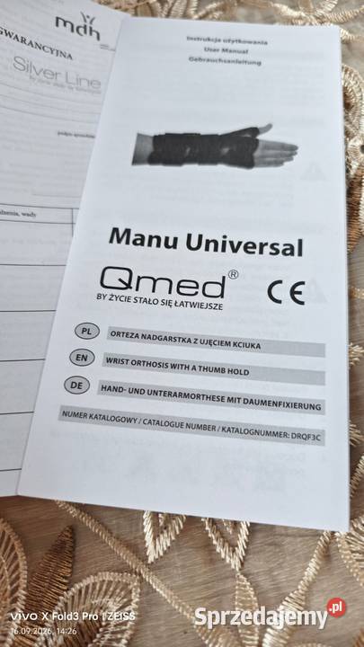 Qmed Manu Universal Orteza nadgarstka z ujęciem Kwidzyn