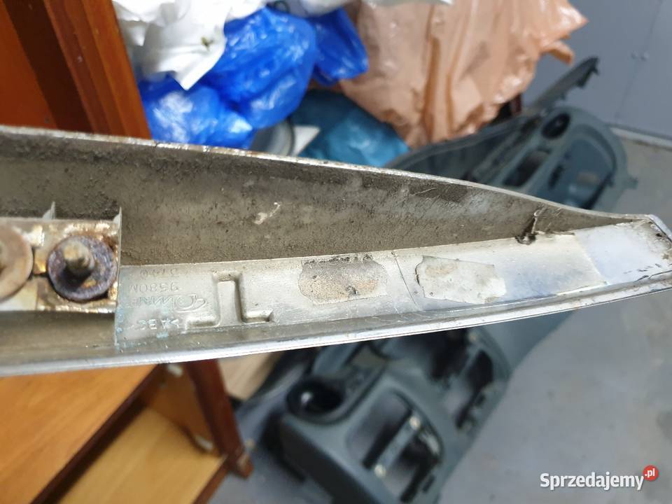 Listwa PEUGEOT 407 SW osobowe Sandomierz