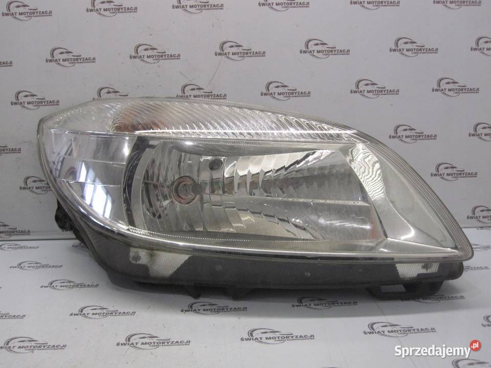 SKODA FABIA II 10r lampa prawa przód ANGLIK