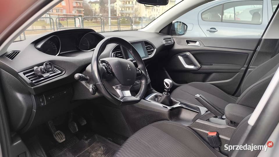 Peugeot 308 16 BlueHdi wersja Allure oszczędny Gdańsk