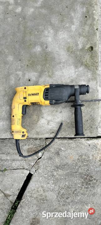Młotowiertarka DeWalt D25033 QS Uszkodzona Poświętne