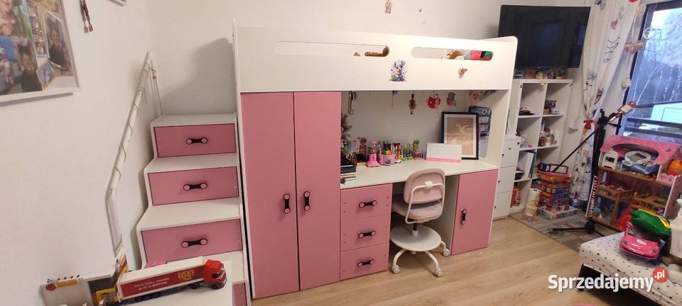 Piętrowe łóżko dziecięce z biurkiem i szafą