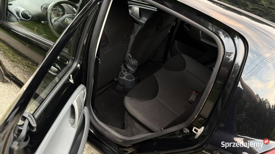 Toyota Aygo idealny samochód do miasta nieuszkodzony sprzedam