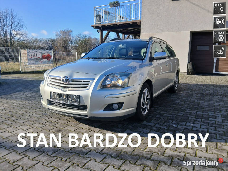Toyota Avensis 18i LIFT klima NAVI czujniki stan srebrny Gryfino
