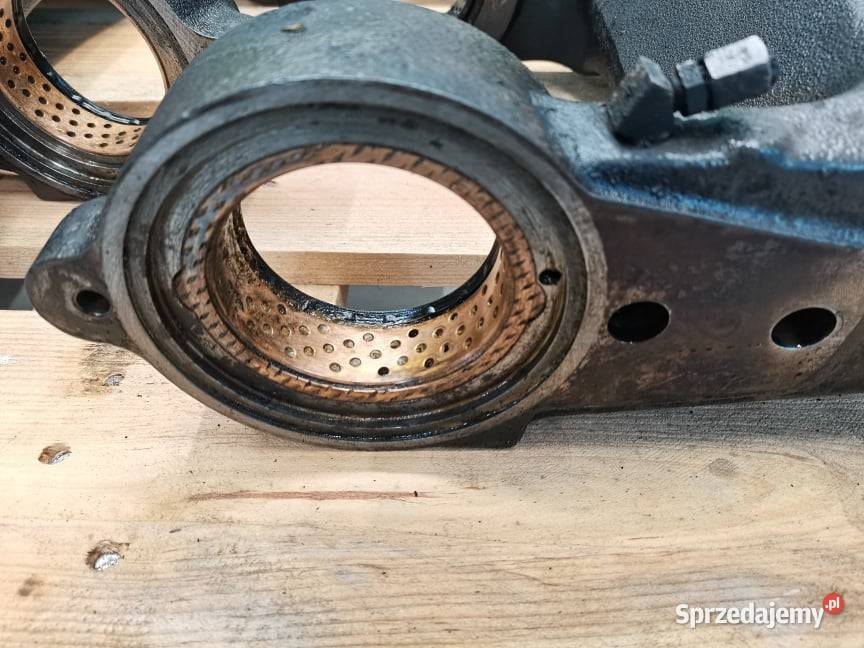 Steyr CVT 6195 Wahacz dolny osi Carraro 12047 Wilkowo